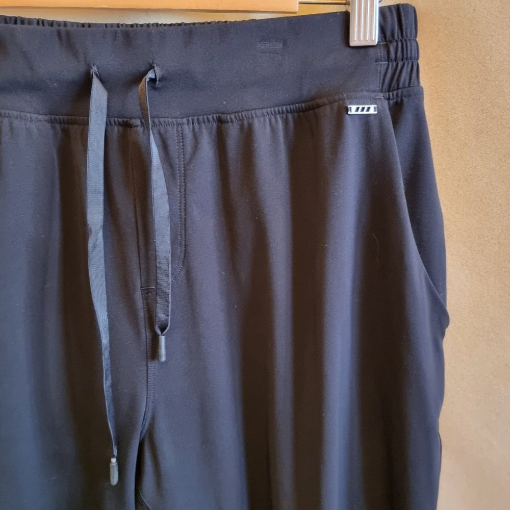 Lorna Jane Infrared Black Recovery Pants - Picture 4 of 7